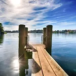 Maremueritz Yachthafen Hotell 2*
