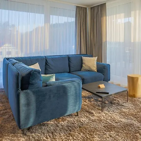 Maremueritz Yachthafen 2* فارين