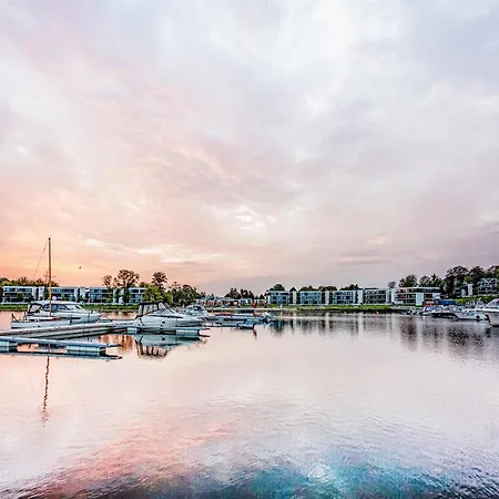 Maremueritz Yachthafen منتجع 2*