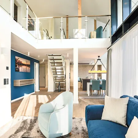 Maremueritz Yachthafen فارين