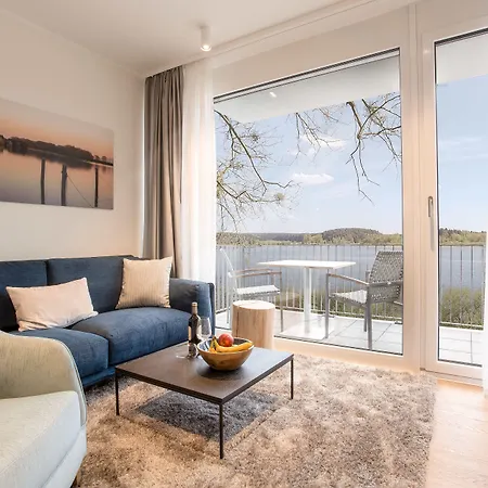 Maremueritz Yachthafen فارين