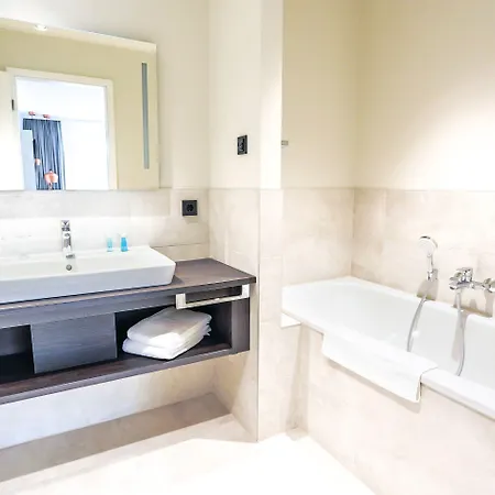 Maremueritz Yachthafen 2*