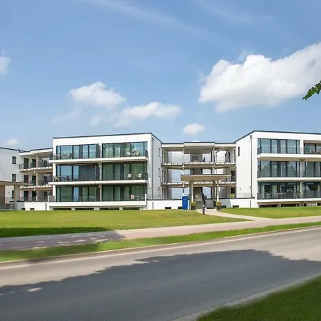 Maremueritz Yachthafen منتجع 2*