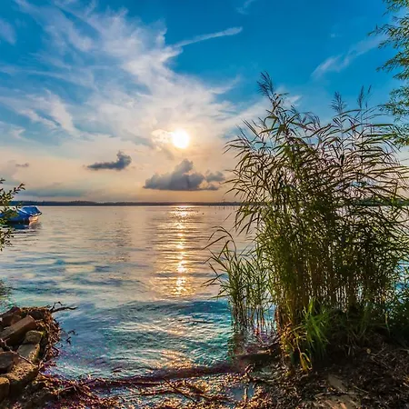 Maremueritz Yachthafen فارين